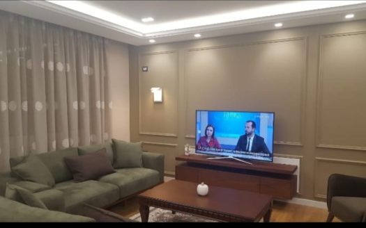 Shitet apartament 3+1 tek Tv KLAN!