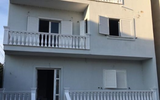 Vile 3-kate ne shitje ne Pogradec!
